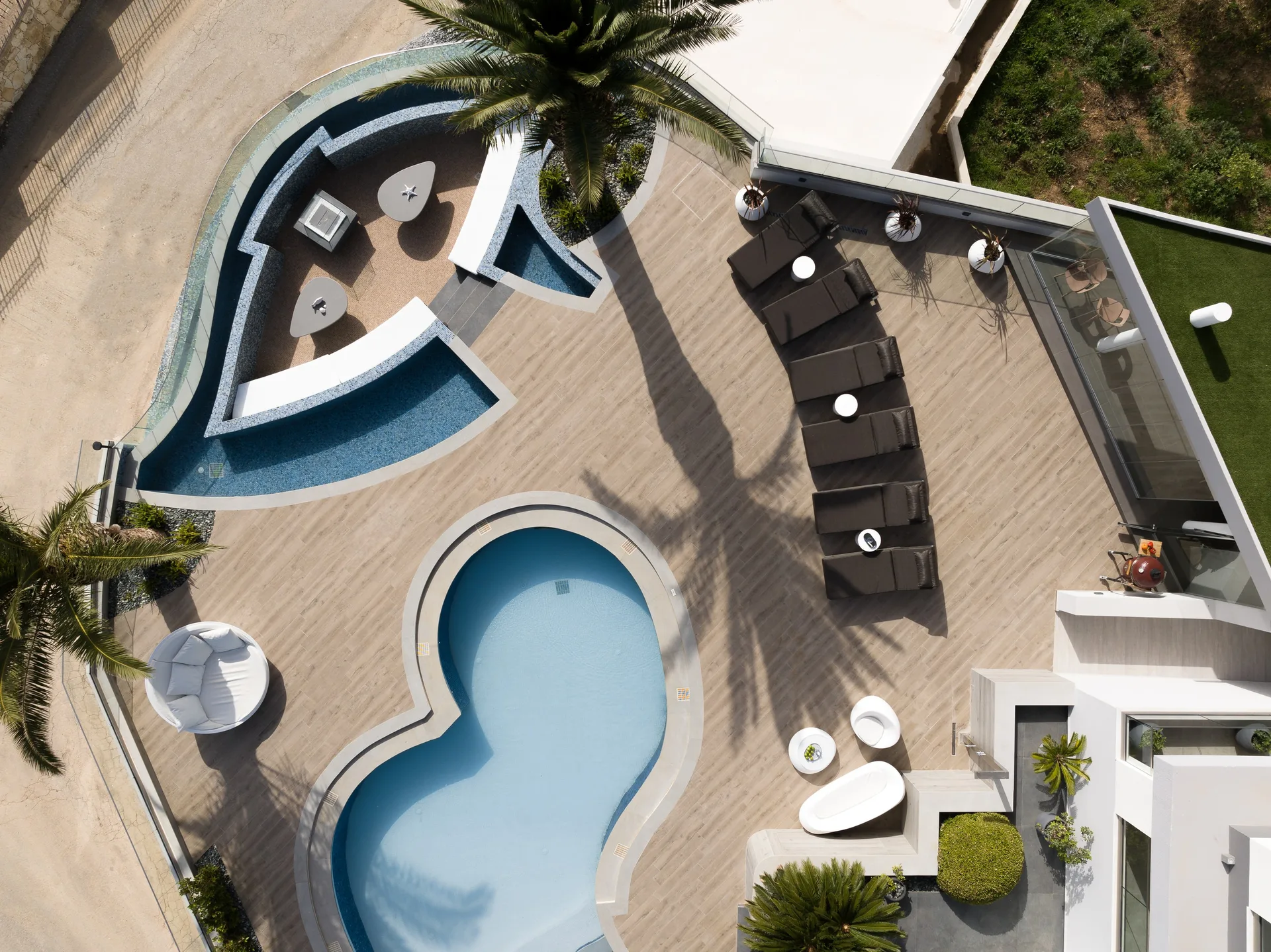 Aerial view of Villa Kalliston’s pool and deck